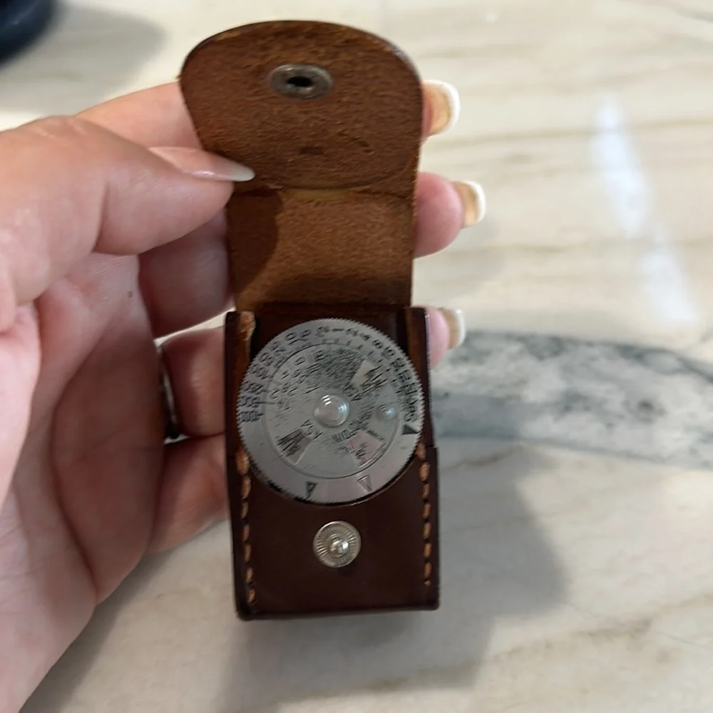 Vintage Leica Weston Metraphot Meter Shoe Mount Light Meter w/ leather case